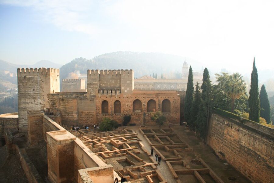 Granada: Alhambra Full Complex & Andalusi Monuments Tickets - Generalife Gardens and the quieter royal spaces