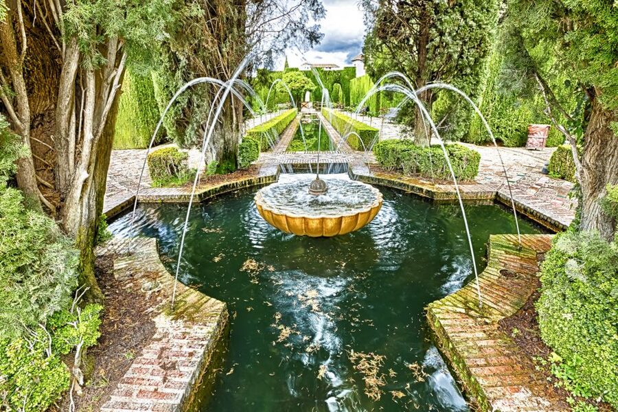Granada: Alhambra Guided Tour and Arabian Bath and Massage - Why this Alhambra and hammam pairing works