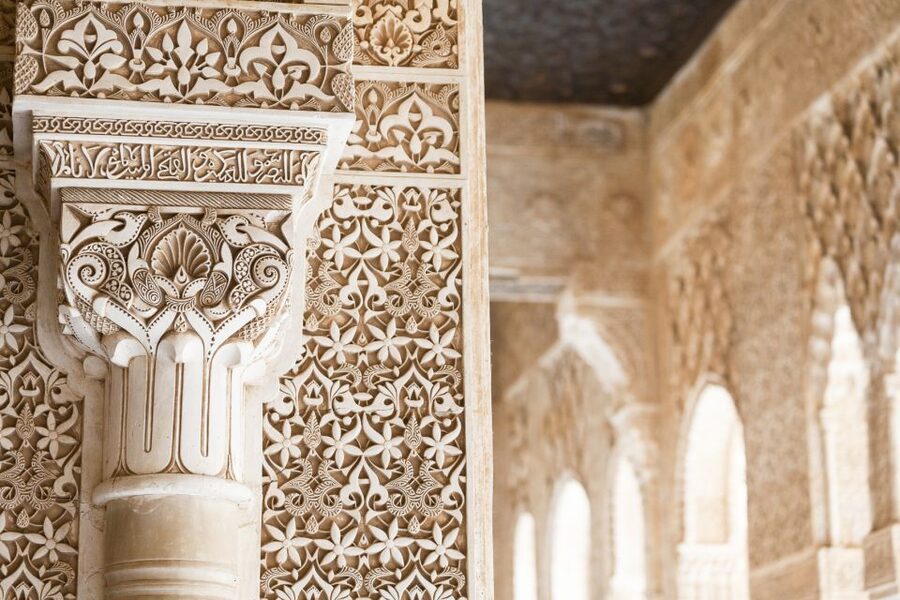 Granada: Alhambra, Nasrid Palaces, & Generalife Guided Tour - The Nasrid Palaces: give this section your full attention