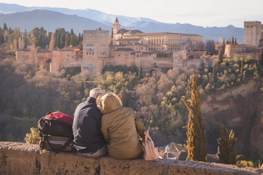 Granada: Combo Alhambra, Albaicín, and Sacromonte Tour - Generalife Gardens and a change of pace