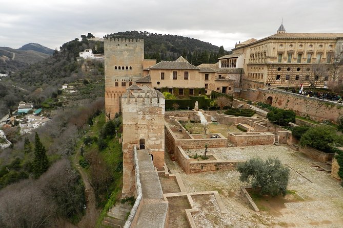 Granada Day Trip: Alhambra & Nazaries Palaces from Seville - Six hours on the road from Seville to Granada