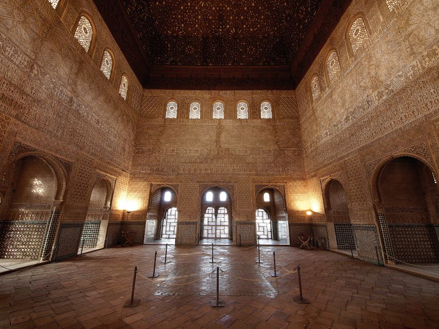 Granada Full Day: Alhambra General, Albayzin and Sacromonte - Why this Granada combination works
