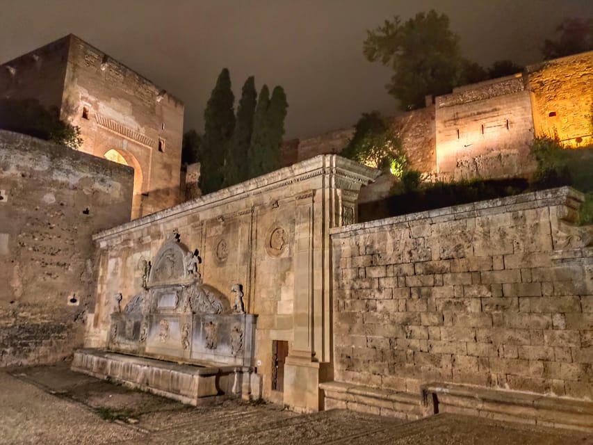 Granada: Sunset Legends of the Alhambra Guided Tour - What this sunset Alhambra walk is really offering