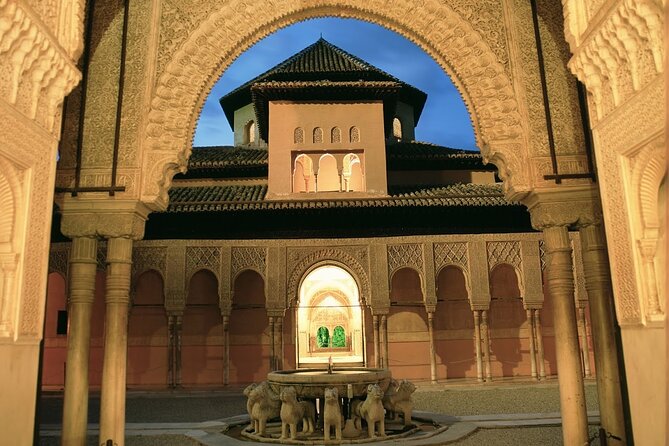 Granada Tour with Alhambra and Generalife Gardens from Seville - The return to Seville