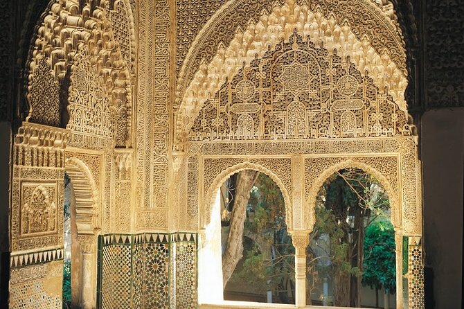 Granada Tour with Alhambra and Generalife Gardens from Seville - Who should book this experience