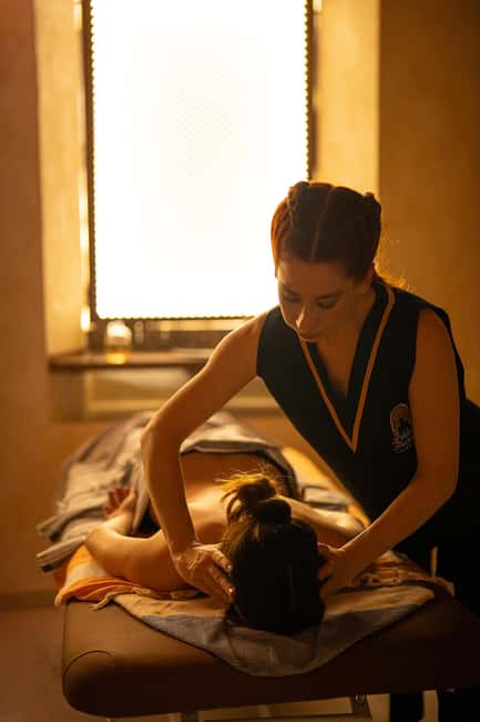Granada: Traditional Bath in the Nasrid Palace Hammam - Choosing the right massage length