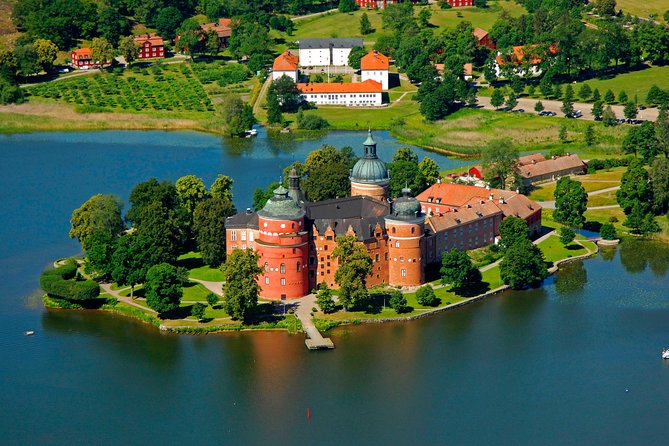 Grand Castle Tour Drottningholm and Gripsholm (private service) - Key points to know