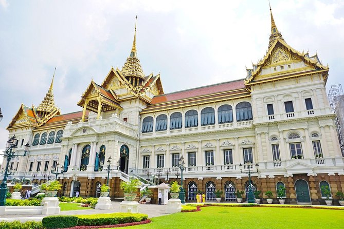 Grand Palace Glory and Emerald Buddha : Half-Day Tour in Bangkok - Is $77.40 a fair price?