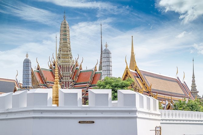 Grand Palace & Temples of Bangkok - Small group size, guides, and transport concerns