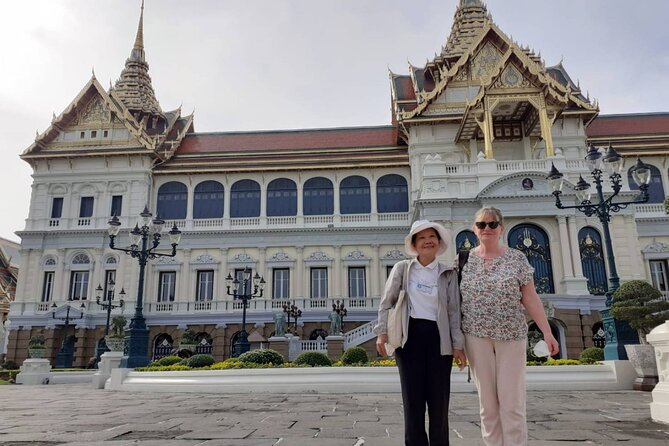 Grand Palace & Temples of Bangkok with experienced guide - Heat, walking, and the clothing rules