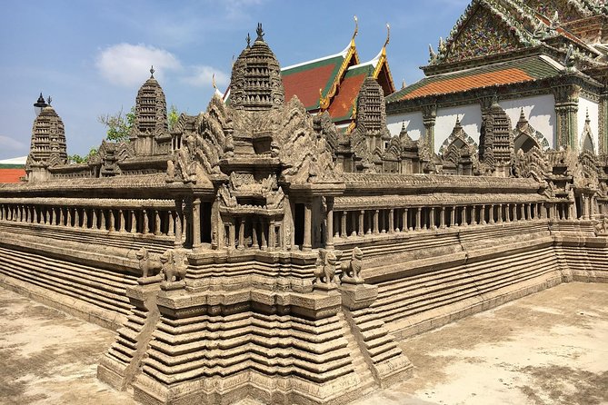 Grand Palace , Thai dance & Fun street walk in Bangkok - Phahurat Market, Bangkok’s Little India