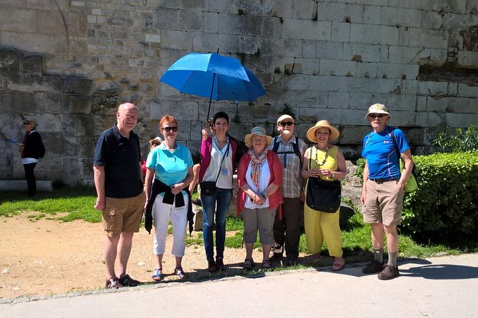 Grand Split Walking Tour with Diocletian's Palace - Peristil and the Vestibul: Roman space with a local pulse