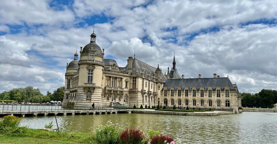 Great Stables of Prince de Conde & Palace Chantilly - The hour-long ride from Paris