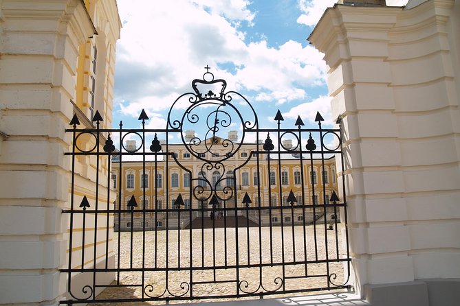 Group Day trip to Rundale Palace, Hill of Crosses & Bauska Castle - Booking advice and cancellation terms
