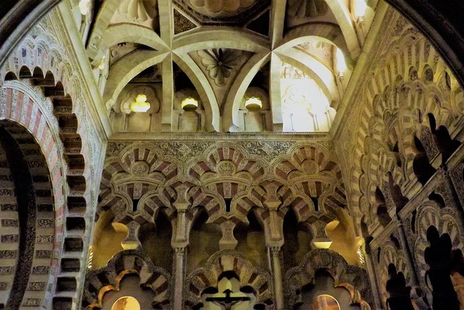 Guided tour: discover the 2 great monuments in Córdoba: Mezquita and Alcázar. - Is $47.43 a fair price?