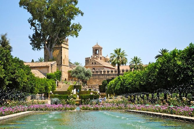 Guided tour: discover the 2 great monuments in Córdoba: Mezquita and Alcázar. - Who will get the most from this visit?