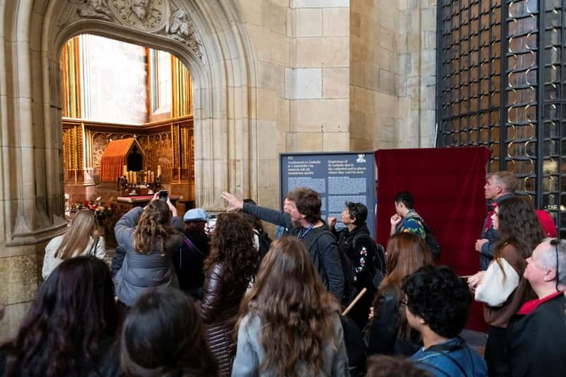 Guided Tour of Prague Castle with Ticket and Transport - Guide quality and language choice
