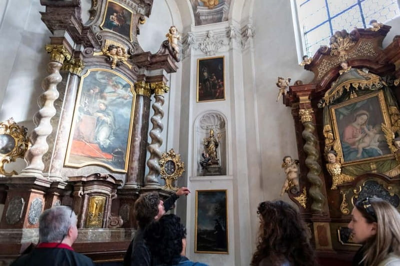 Guided Tour of Prague Castle with Ticket and Transport - Timing, walking, and practical tradeoffs