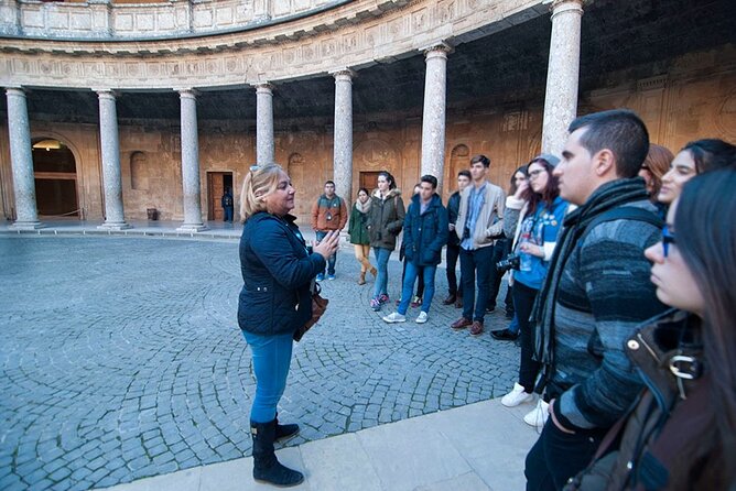 Guided visit to the Alhambra, Nasrid Palaces and Generalife - Calle Real and the working city behind the palaces