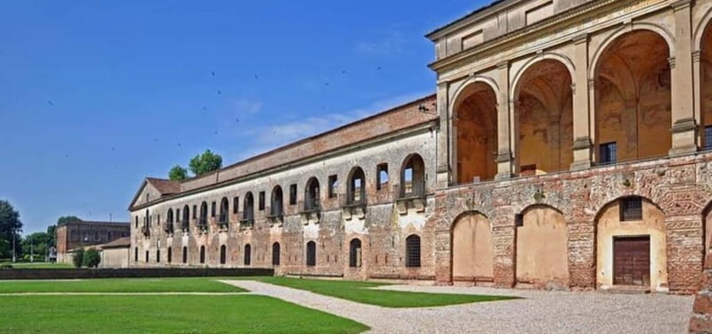 Guided visit to the Ducal Palace in Mantua - Starting at Piazza Sordello