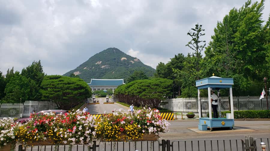 Gyeongbokgung Palace, Jogyesa Temple and Bukchon village - Why this route works for a first look at Seoul