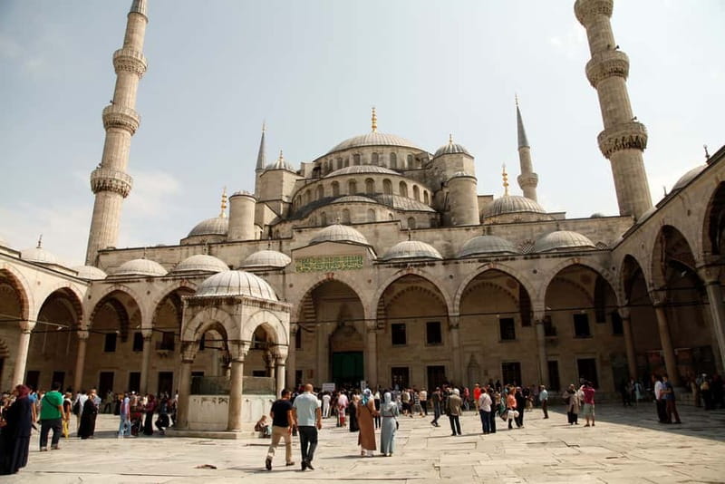 Hagia Sophia, Topkapı Palace, Blue Mosque Guided Small Group - Guides, pace, and group experience