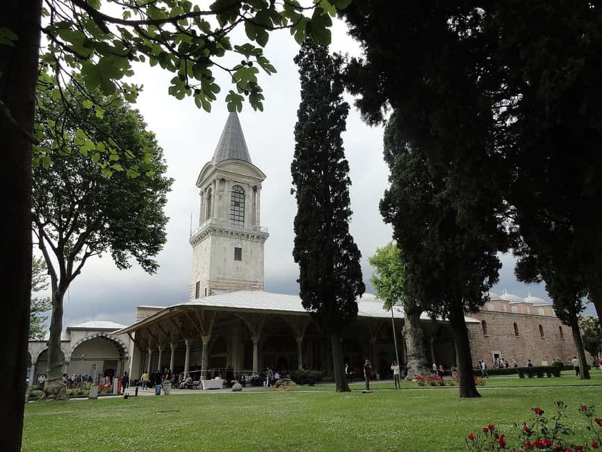 Hagia Sophia & Topkapi Palace Combo Tickets with Audio Guide - Using the three-day validity well