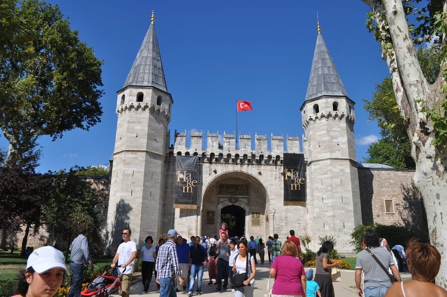 Half-Day Istanbul: Topkapi Palece Tour (Tickets Included) - The Hippodrome, where Constantinople gathered