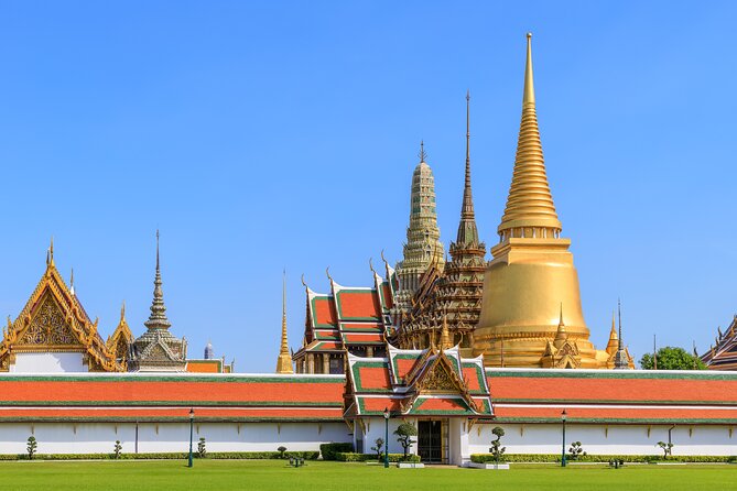 Half Day Private-Grand Palace and Temples of Bangkok Guided Tour - What the private guide adds