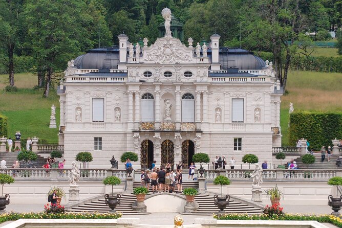 Half Day Private Tour Linderhof Castle & Oberammergau incl Ettal - Oberammergau: Painted Houses, Shopping, and Lunch