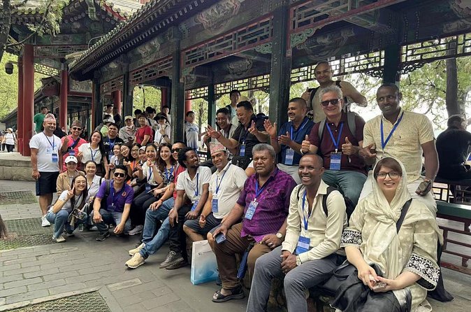 Half Day Tour of Beijing's Summer Palace with Guide and Driver - Which guide style will suit you best?