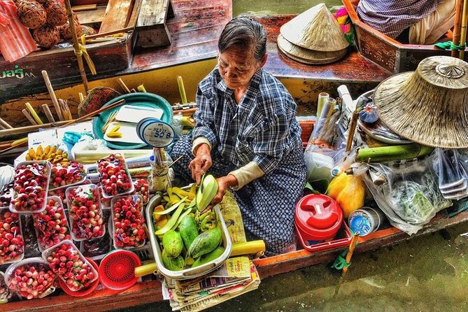 Half-Day Tour : PRIVATE Grand Palace & Temples - Wat Pho and the reclining Buddha