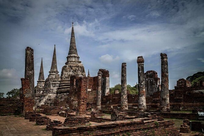 Half-Day Tour : PRIVATE Grand Palace & Temples - What the guide adds to the visit