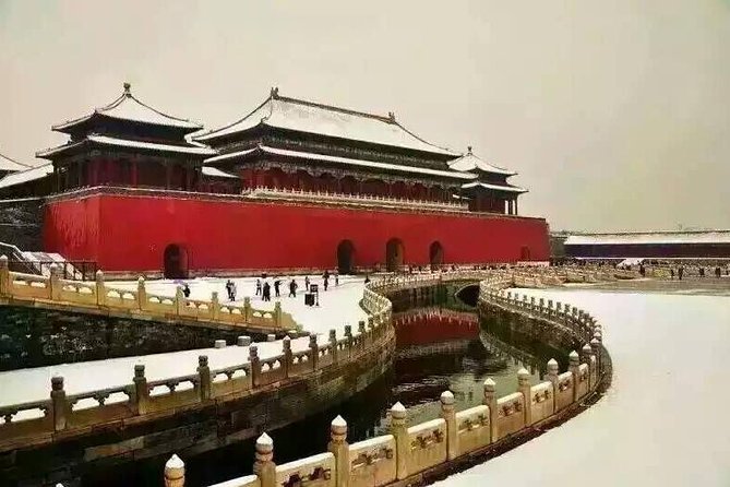 Half Day Walking Tour to Tiananmen Square and Forbidden City - The guides are the real value