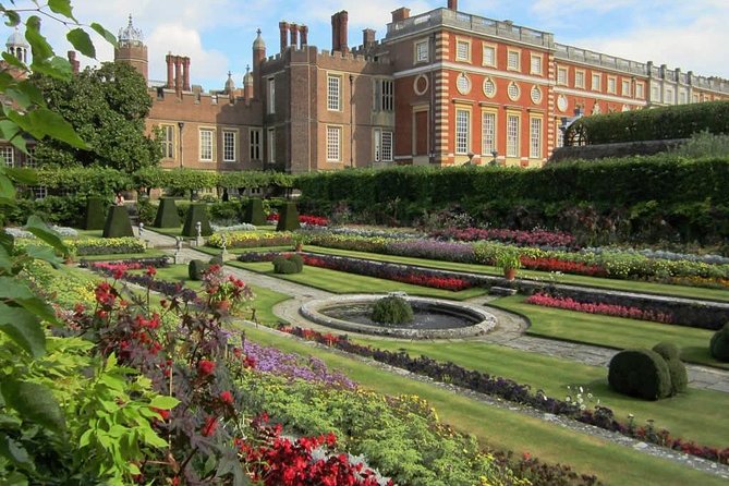 Hampton Court Palace Private Tour - Secrets of Henry VIII - Why Siobhan Clarke changes the Hampton Court visit