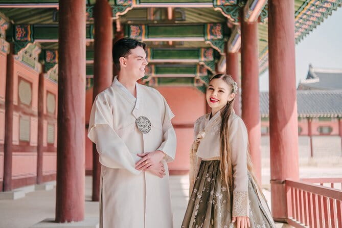 Hanbok Photoshoot and History Tour at Gyeongbokgung Palace - Why this Seoul tour works