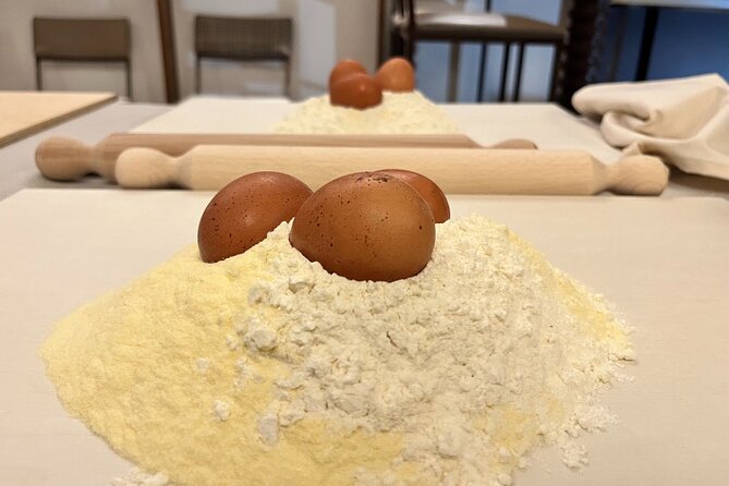 Hands-On Pasta and Tiramisu Class in a Florentine Palace - Meeting Point and Timing You Should Plan Around