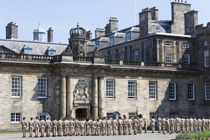 Harry Potter Edinburgh Top Sights Tour with Holyrood Palace - Waverley Station and the New Town View