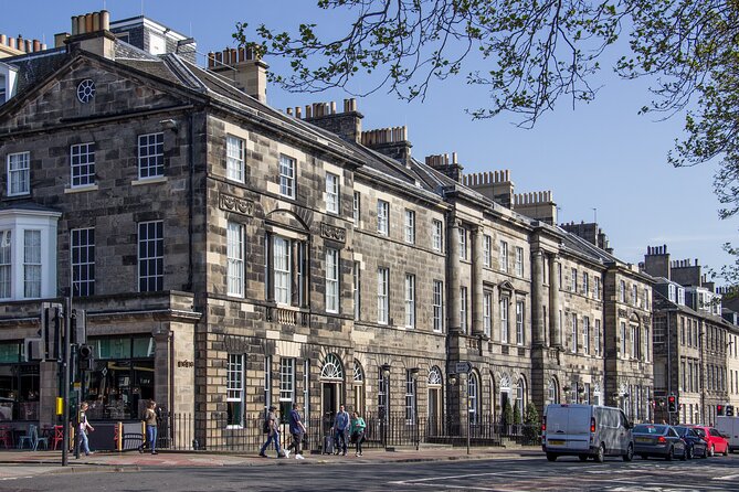 Harry Potter Edinburgh Top Sights Tour with Holyrood Palace - The University of Edinburgh and Old Town Streets
