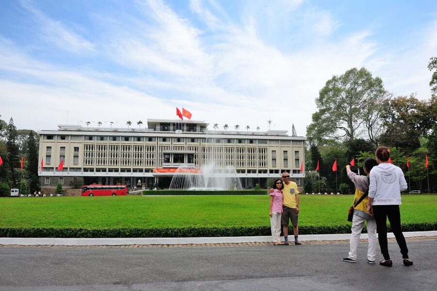 HCM: War Remnants Museum & Independence Palace Walking Tour - Who should book this walking tour?