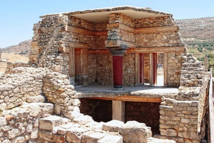 Heraklio:Knossos Palace-Museum-Heraklio ALL IN SKIP The line - Two hours to get a taste of Heraklion
