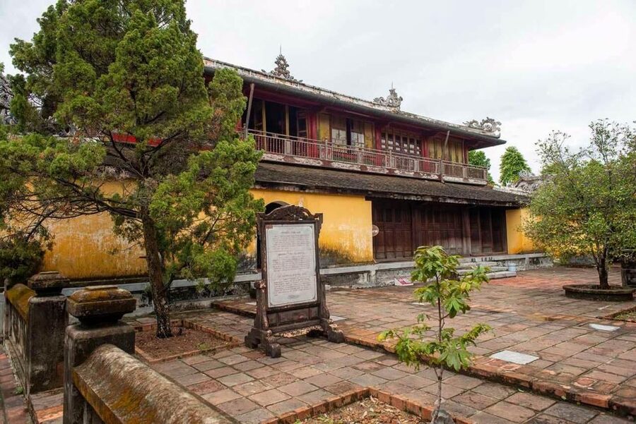 Hue Customizable Tour with Imperial Citadel & Forbidden City - Timing, heat, and the best pace
