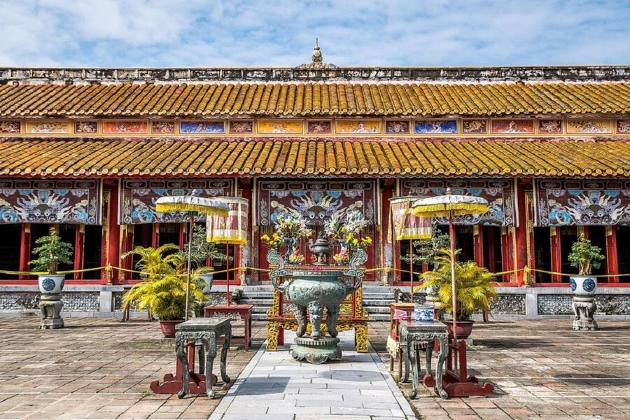 Hue Customizable Tour with Imperial Citadel & Forbidden City - What the walking tour does especially well