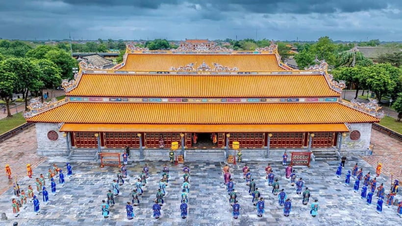 Hue Imperial City and Forbidden City Walking Private Tour - The Flag Tower and Ngo Mon Gate