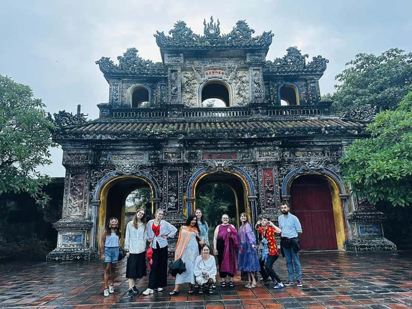 Hue Imperial City and Forbidden City Walking Private Tour - Entering the Forbidden Purple City