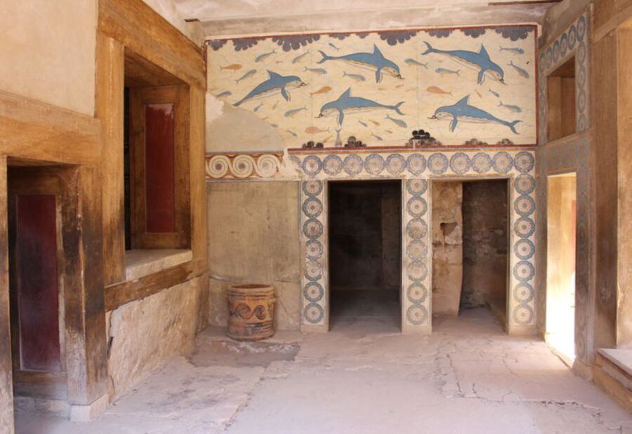 Ierapetra: Knossos Palace and Heraklion Guided City Tour - Two free hours for museums, food, or shopping