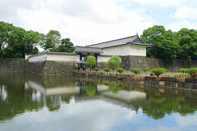 Imperial Palace East Garden and Edo Castle Walking Tour in Tokyo - What you will not see inside the palace