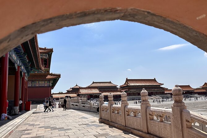 Imperial Secret-Forbidden City and Jingshan Park Small Group Tour - What the guide adds to the palace visit
