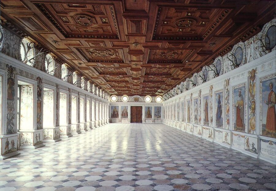 Innsbruck: Tickets for Schloss Ambras - Practical details before you go