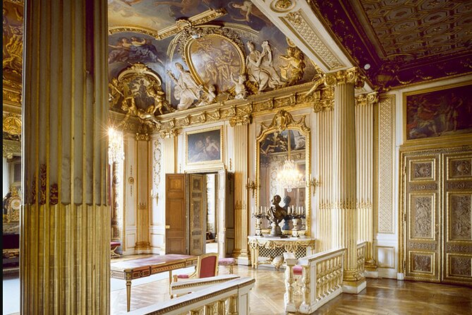 Inside The Crown: Stockholm Royal Palace Private Guided Tour - Walking, stairs, and the pace of the visit